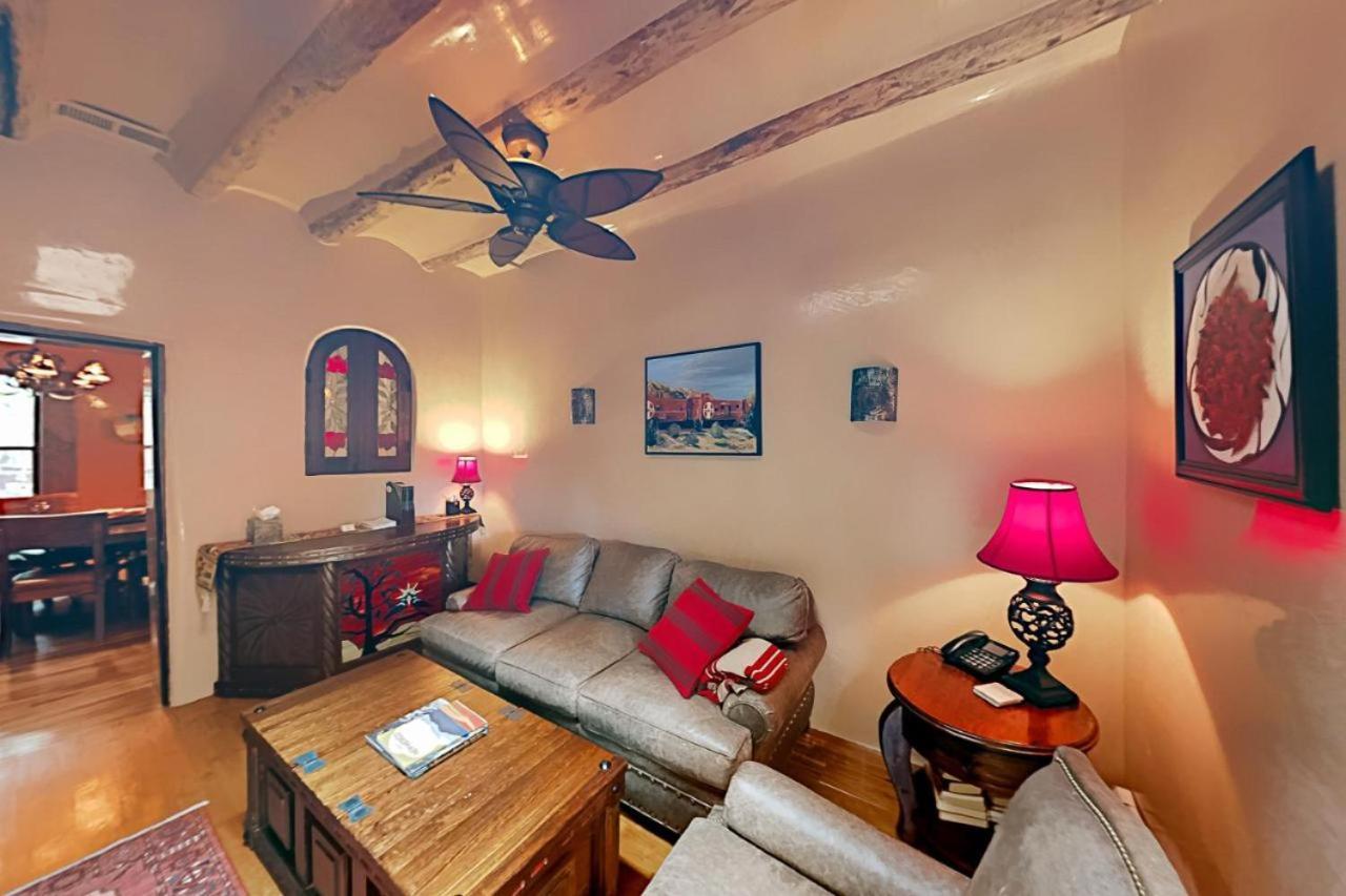 Antigua Inn (Adults Only) Санта Фе Екстериор снимка