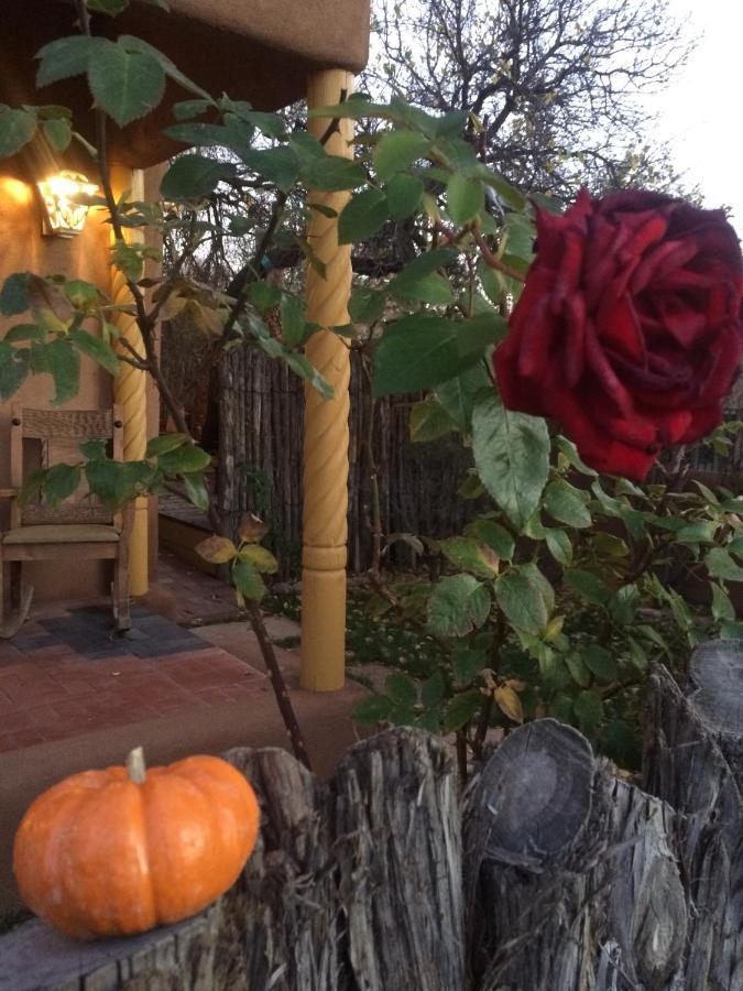 Antigua Inn (Adults Only) Санта Фе Екстериор снимка