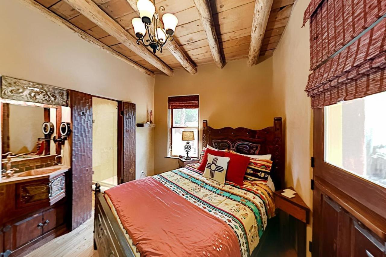 Antigua Inn (Adults Only) Санта Фе Екстериор снимка
